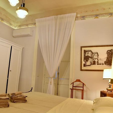 Ripa Garden Room And Suite Salerno Eksteriør bilde