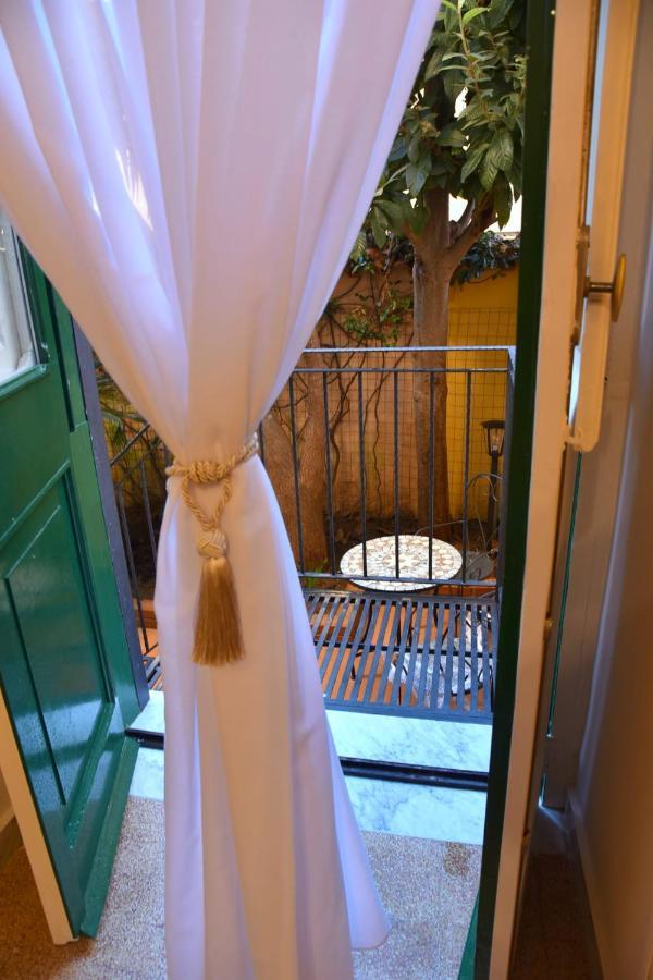 Ripa Garden Room And Suite Salerno Eksteriør bilde