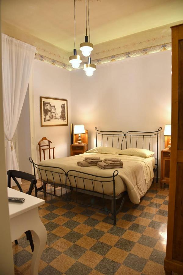Ripa Garden Room And Suite Salerno Eksteriør bilde